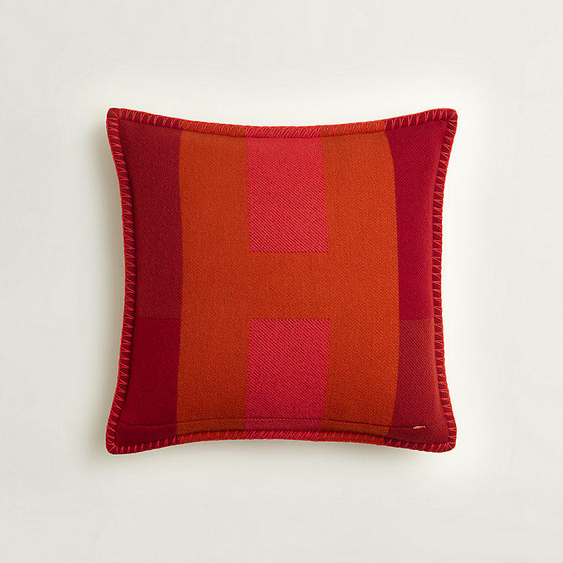 h-horizon-pillow--103942M 05-